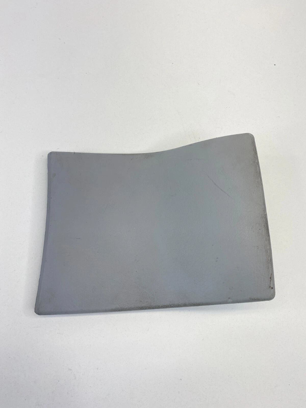 2000-2002 MERCEDES-BENZ S500 REAR LOWER CENTER CONSOLE COVER BEZEL TRIM 598039