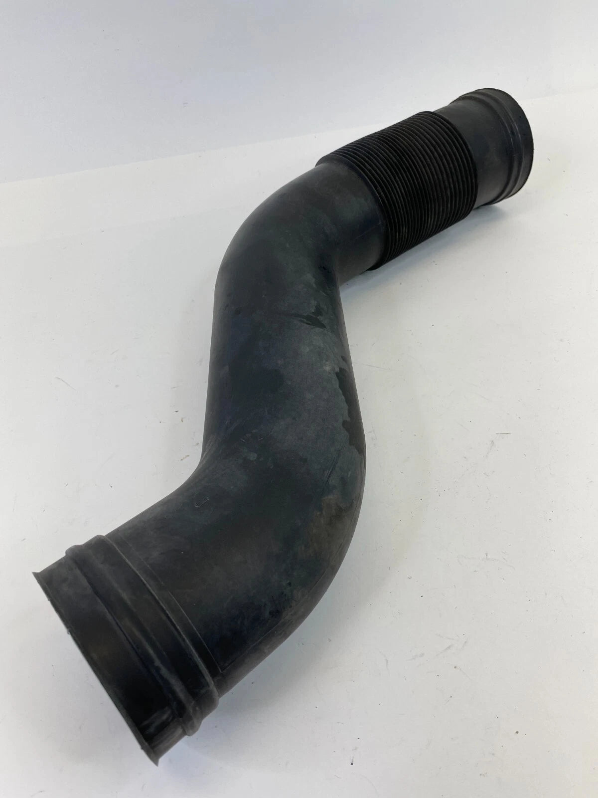 2006-2012 MERCEDES-BENZ ML350 RIGHT AIR INTAKE DUCT TUBE HOSE OEM A1645051461