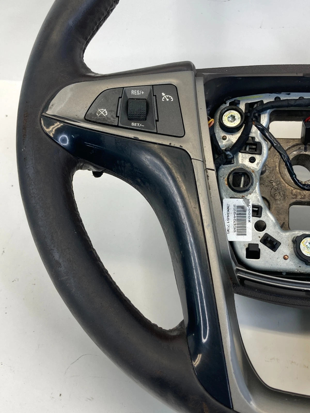 2010 2011 2012 2013 BUICK LACROSSE STEERING WHEEL W/ CRUISE CONTROL 22846338 OEM