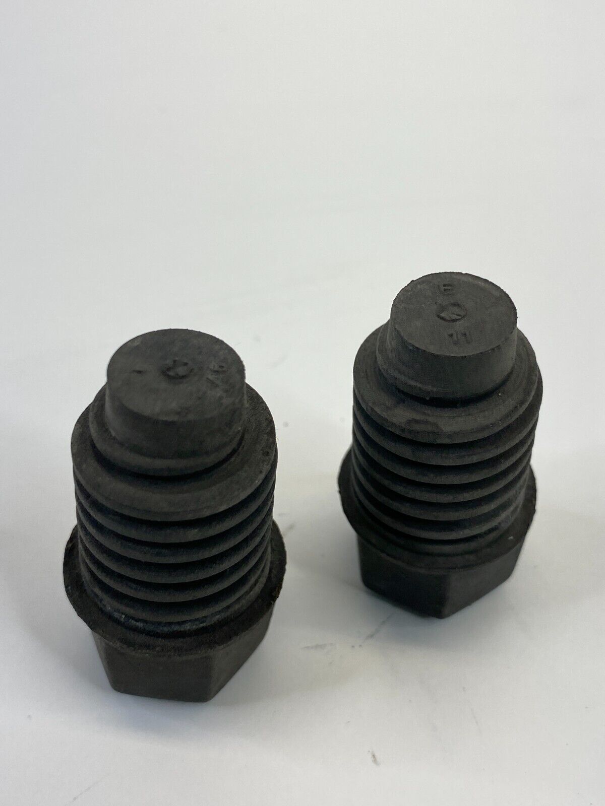 2006-2012 Chevrolet Malibu Front Hood Rubber Stopper Adjuster Cushion Pair Set