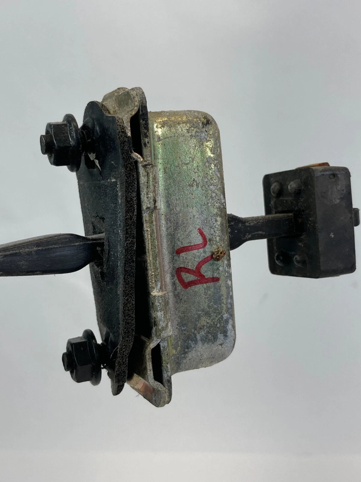 06-11 CADILLAC DTS 00-05 DEVILLE REAR LEFT DOOR CHECK CHECKER STOPPER DETENT OEM