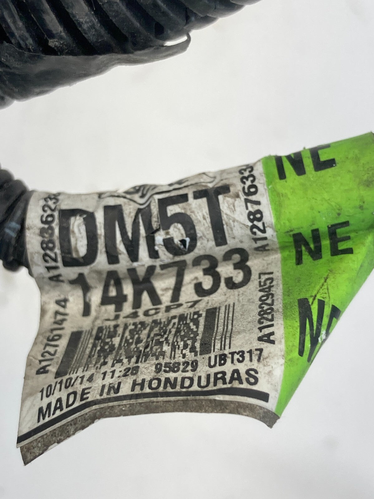 13 14 Ford Focus 2.0L L4 16V Engine Compartment Junction Fuse Box AV6T-14A142-AB