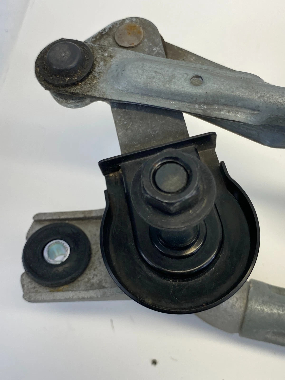 13-18 HYUNDAI SANTA FE SPORT FRONT WIPER MOTOR TRANSMISSION LINKAGE ASSEMBLY OEM