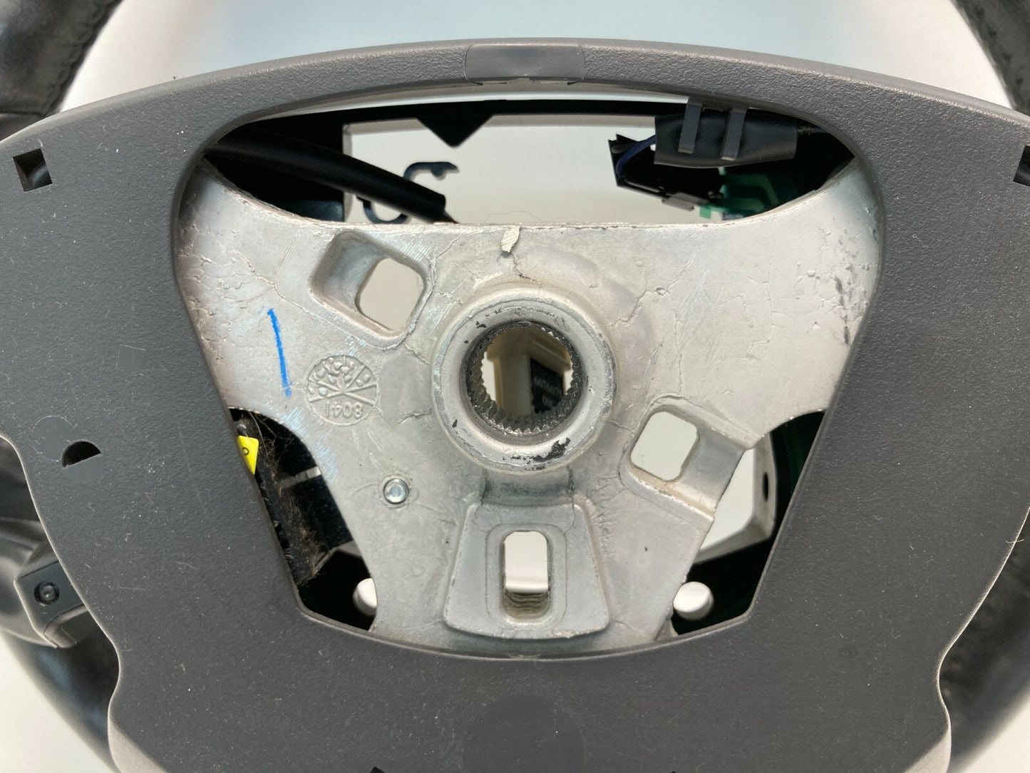 2009 2010 Dodge Journey Steering Wheel w/ Cruise Control Switch 1DF351DVAD