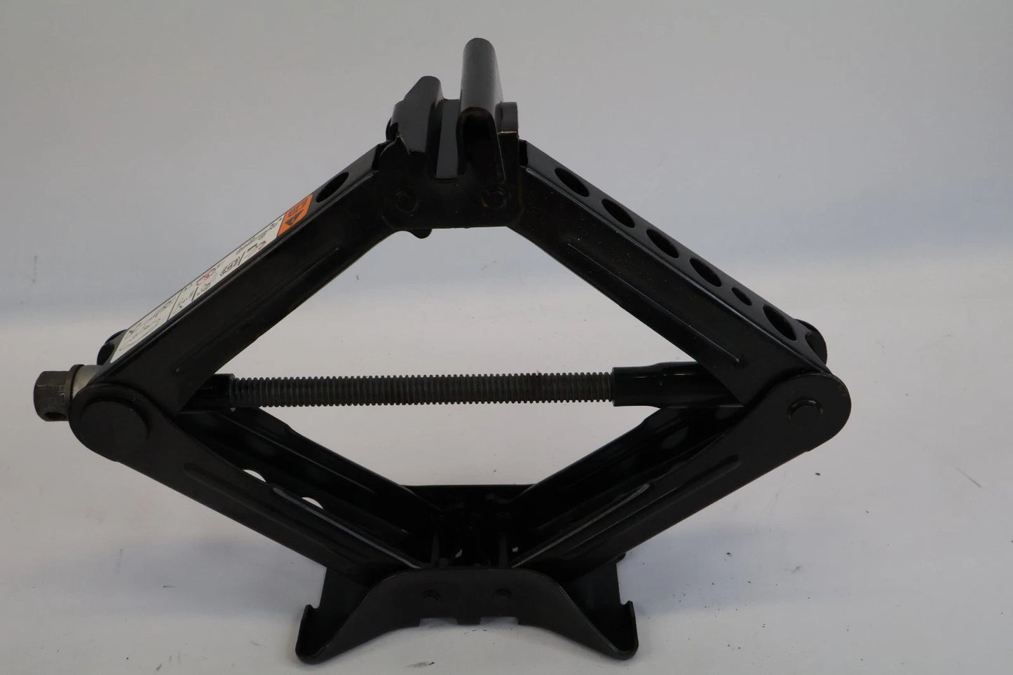 2012-2018 FORD FOCUS EMERGENCY TIRE SCISSOR JACK TOOL KIT W/ FOAM STORAGE BOX
