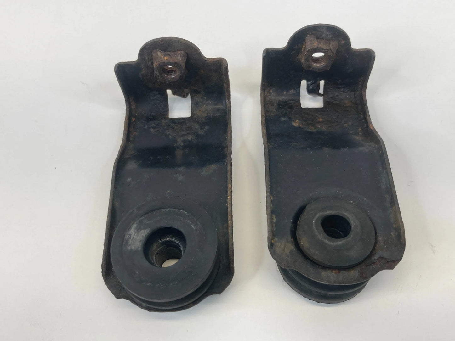 08 09 10 11 12 HONDA ACCORD LOWER RADIATOR BRACKET MOUNT SUPPORT PAIR SET OEM