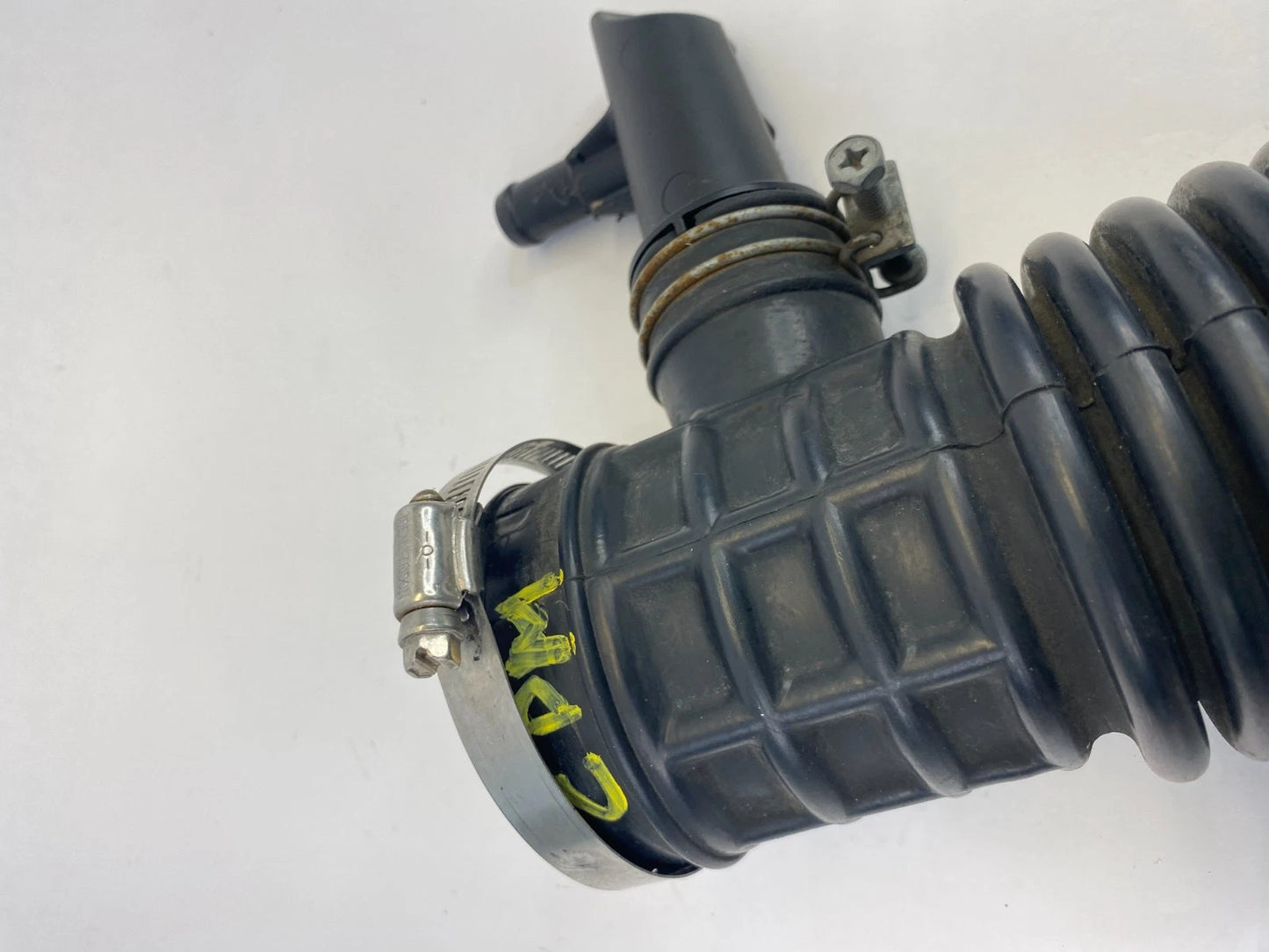2013-2019 NISSAN SENTRA 1.8L ENGINE AIR CLEANER INTAKE HOSE DUCT OEM 3RC23