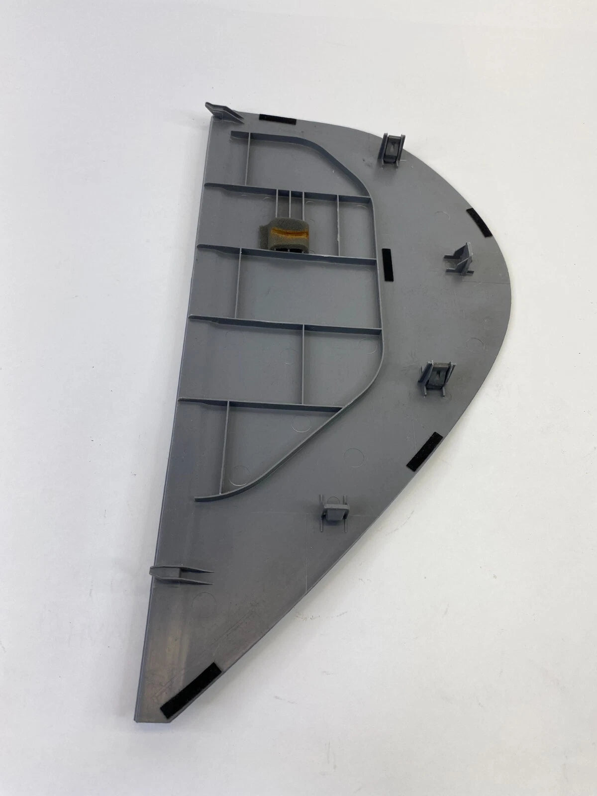 2004-2006 MAZDA MPV RIGHT PASSENGER SIDE DASH END CAP COVER TRIM LC62-64-951 OEM