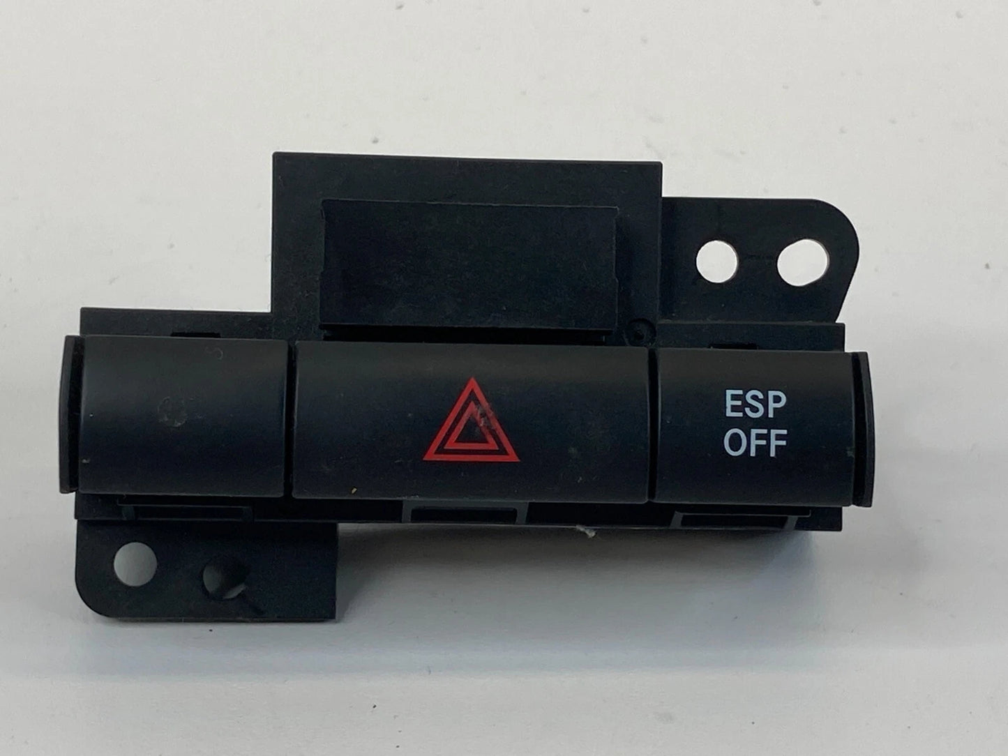 09 10 CHRYSLER TOWN & COUNTRY DASH HAZARD ESP OFF CONTROL SWITCH 68025899AA