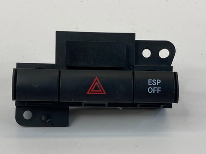 09 10 CHRYSLER TOWN & COUNTRY DASH HAZARD ESP OFF CONTROL SWITCH 68025899AA
