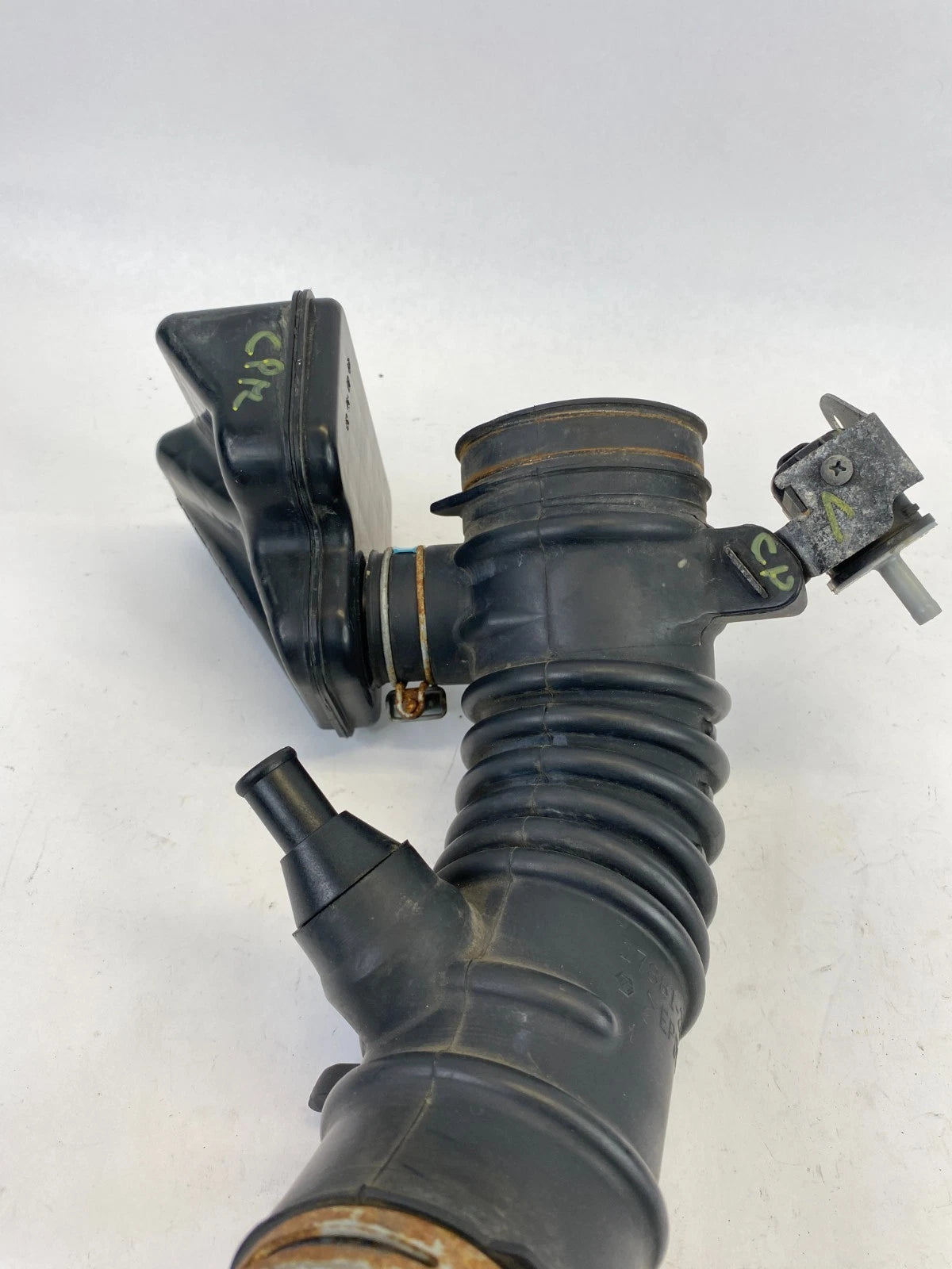 2008-2015 SCION XB AIR INTAKE RESONATOR BOX HOSE DUCT 17894-28130 OEM
