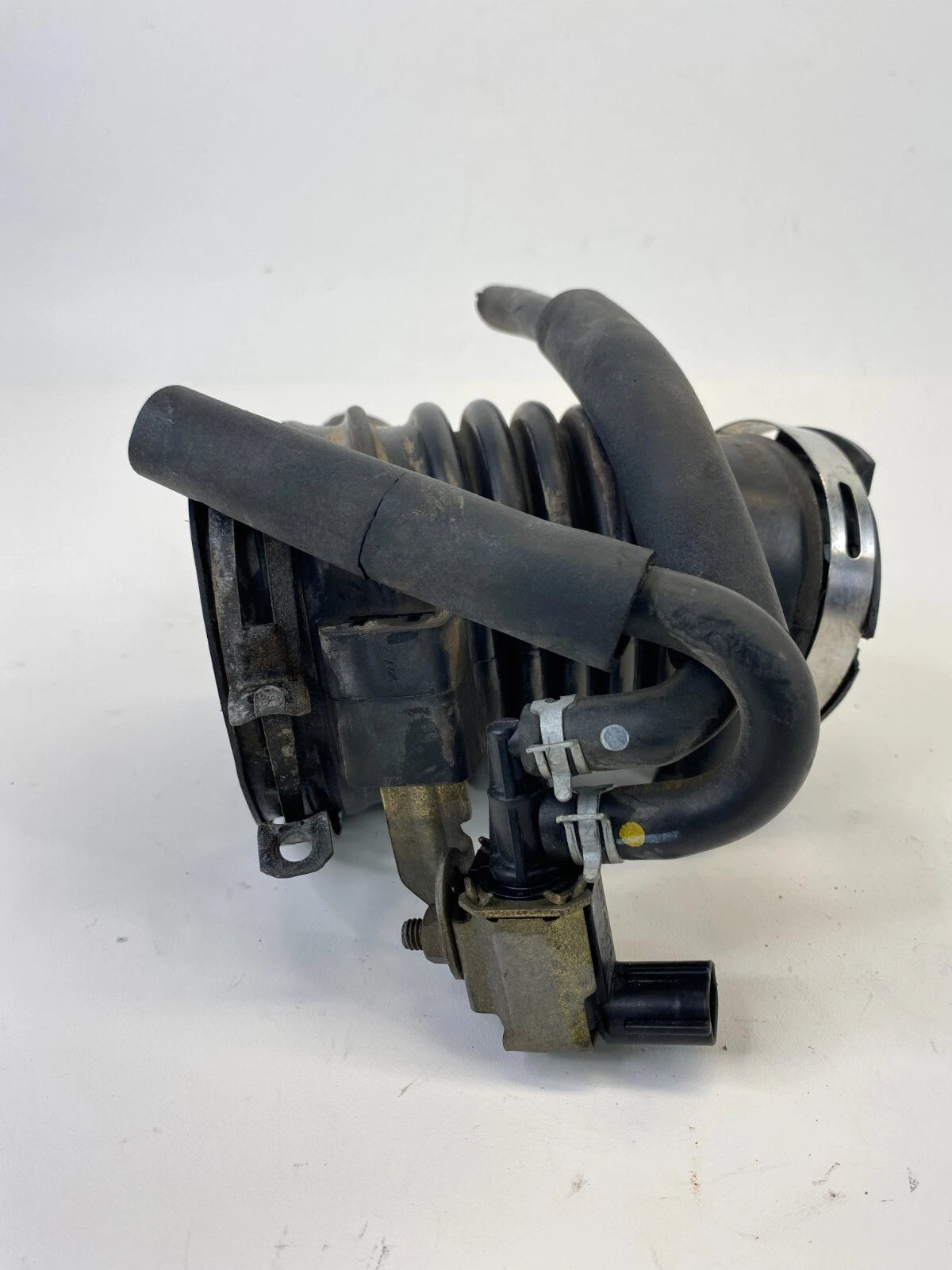 2000 2001 MAZDA MPV 2.5L V6 A/T ENGINE AIR CLEANER INTAKE HOSE GY01-13-220 OEM