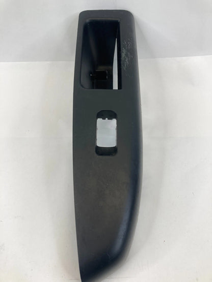 2010-2013 KIA SOUL REAR RIGHT PASSENGER SIDE DOOR WINDOW SWITCH BEZEL TRIM OEM