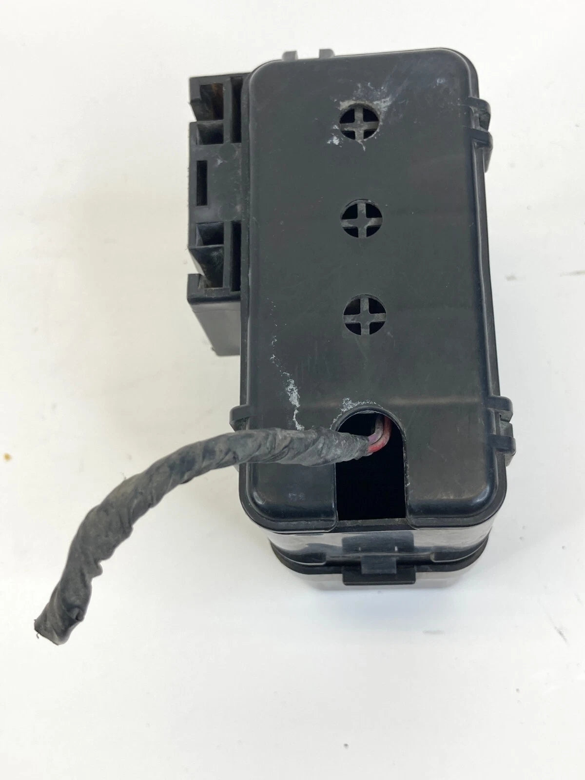 2007 07 INFINITI G35 3.5L V6 UNDER HOOD JUNCTION BLOCK BOX FUSE RELAY OEM
