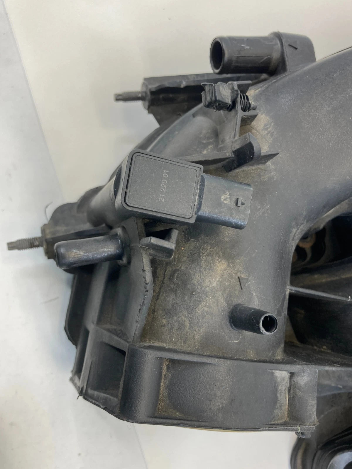 11-20 DODGE GRAN CARAVAN 3.6L ENGINE UPPER INTAKE MANIFOLD PLENUM 5184693AE OEM