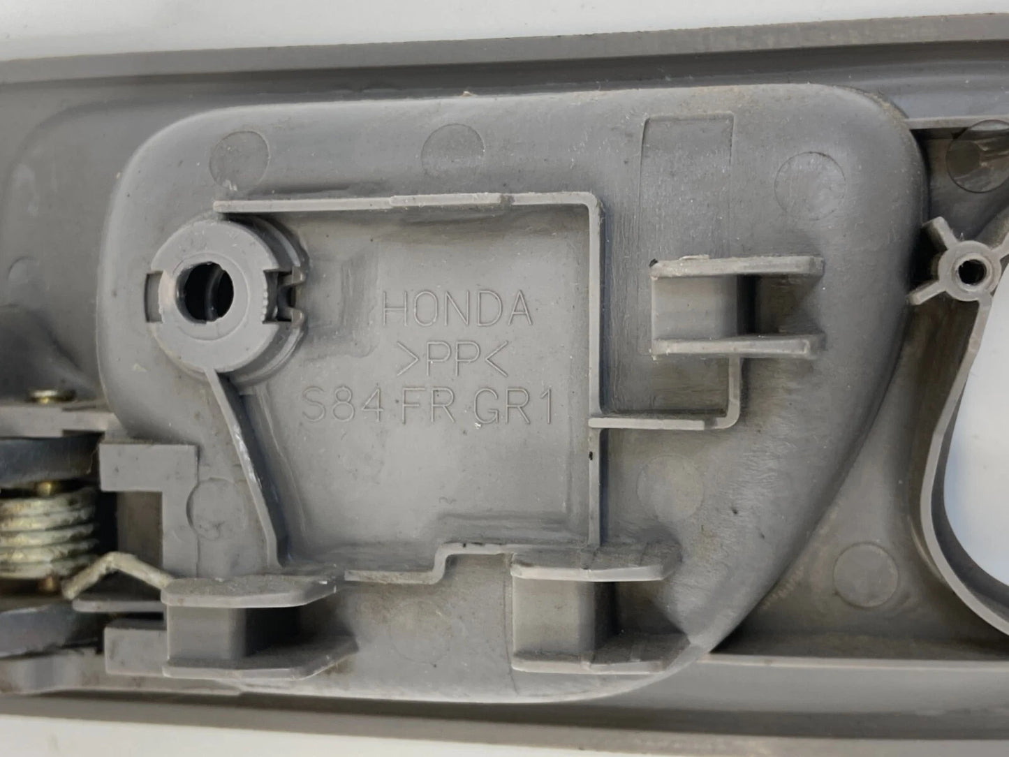 2000-2004 HONDA ODYSSEY FRONT RIGHT SIDE INTERIOR DOOR HANDLE S84FRGR1 OEM