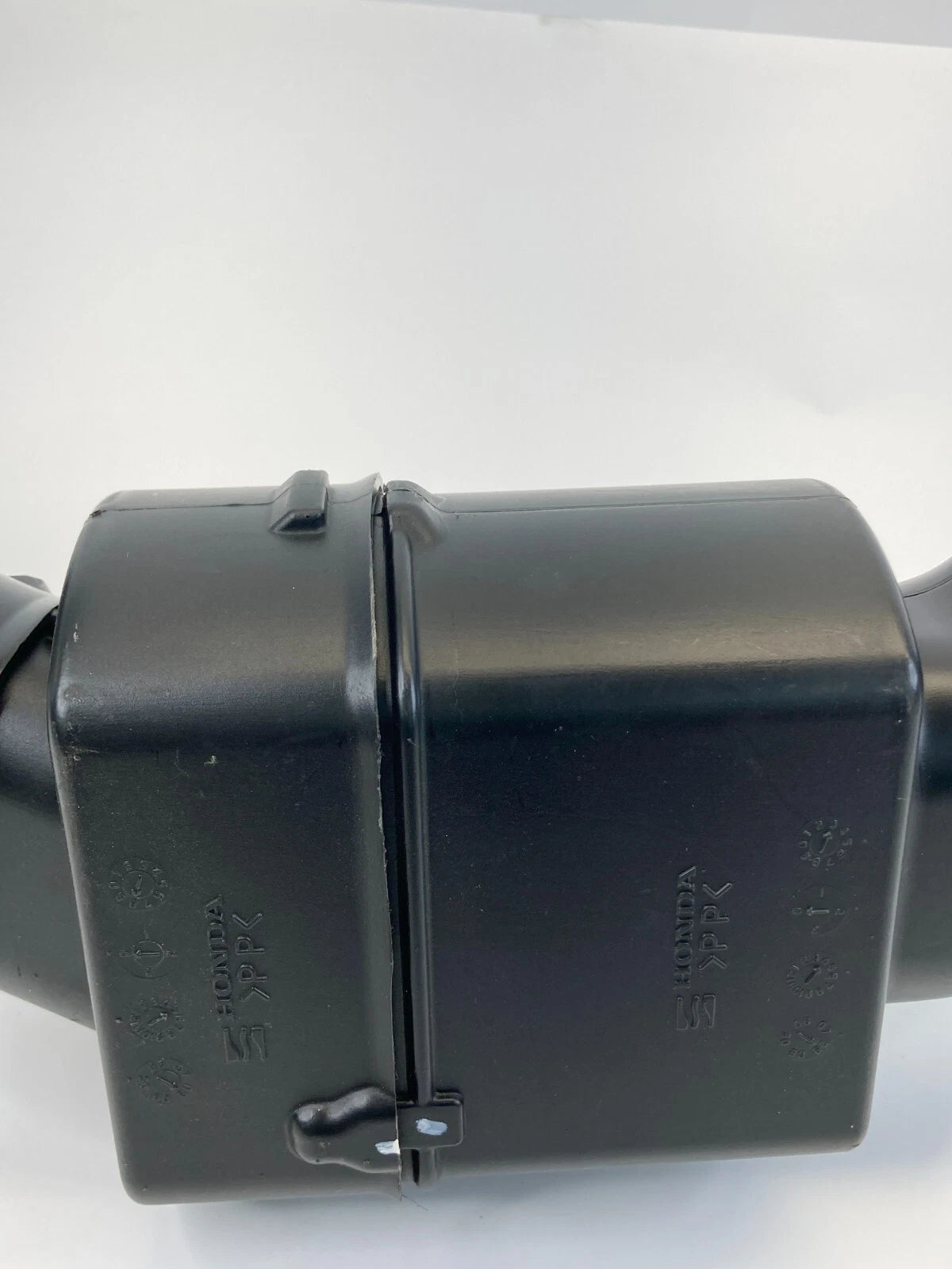 2006-2011 HONDA CIVIC REAR TRUNK HYBRID BATTERY COOLING AIR DUCT TUBE UNIT OEM