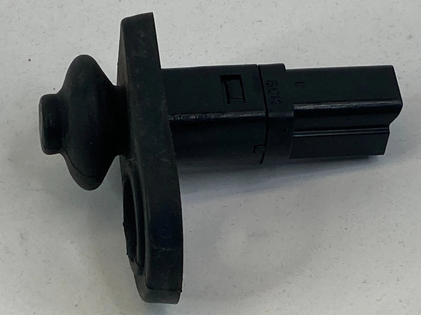 2005-2010 KIA SPORTAGE FRONT LEFT DOOR AJAR LIGHT JAMB COURTESY CONTROL SWITCH