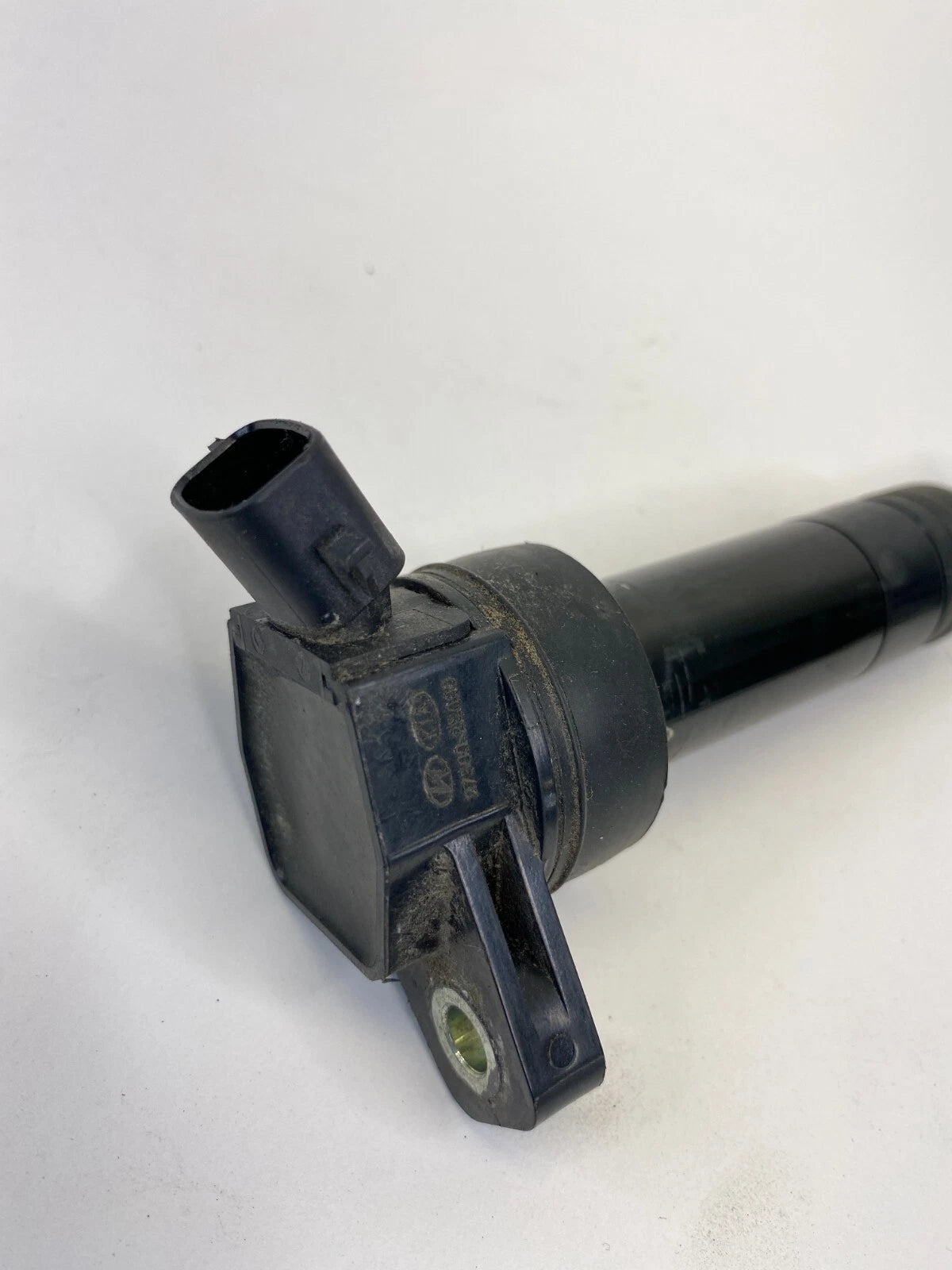 2011-2016 HYUNDAI ELANTRA 1.8L L4 16V IGNITION COIL IGNITER ASSY 27300-2E000 OEM