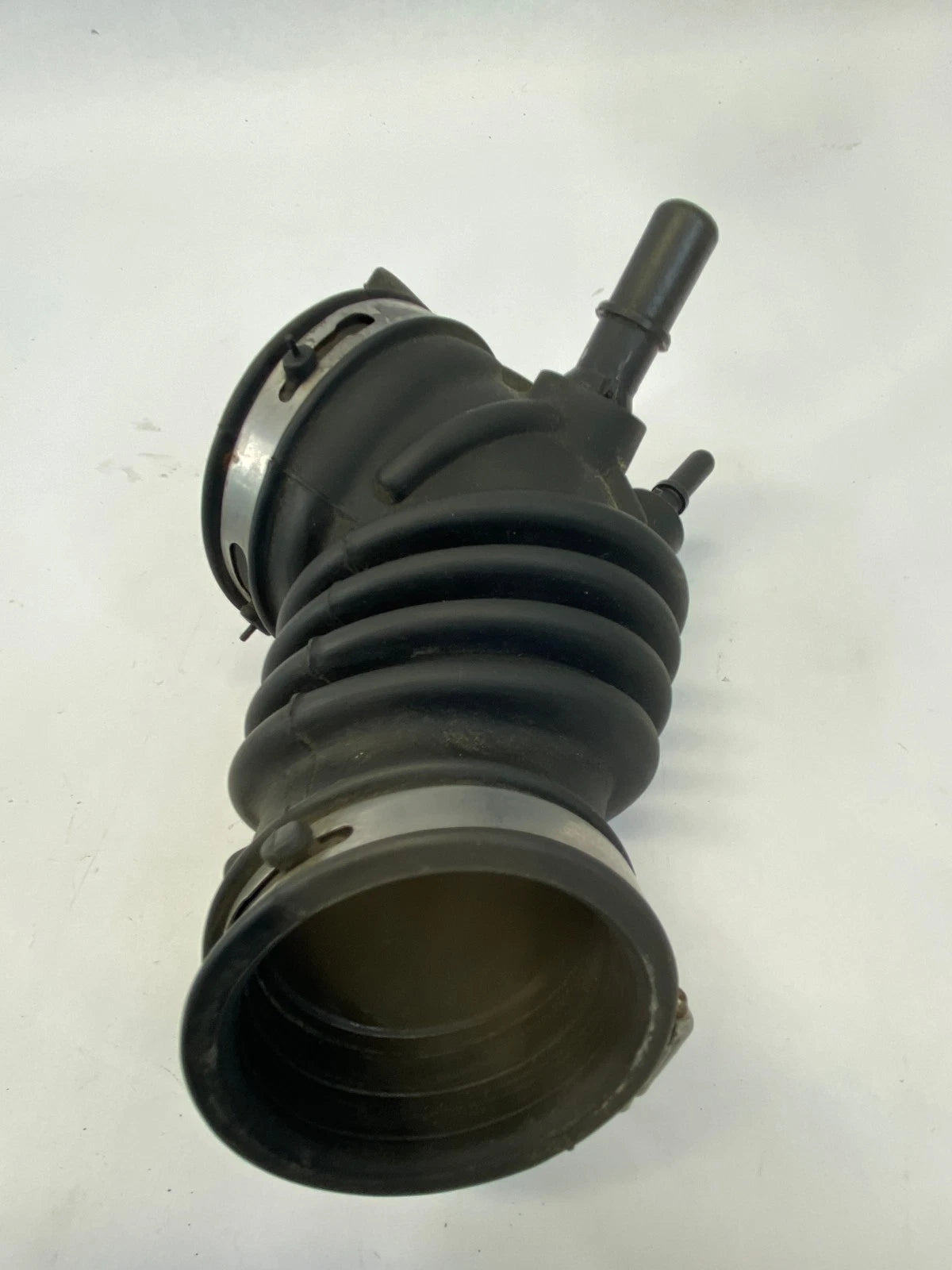 2012-2018 FORD FOCUS ENGINE AIR INTAKE DUCT HOSE FRONT OEM FACTORY 8V61-9C623-AD