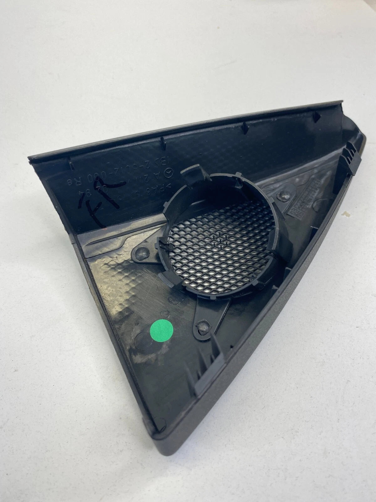 2003-2009 MERCEDES-BENZ E320 FRONT RIGHT DOOR TWEETER SPEAKER COVER A2117250294