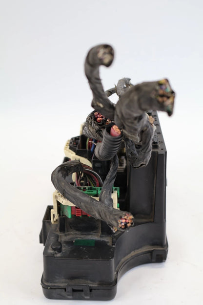11-14 DODGE AVENGER 2.4L 200 ENGINE POWER INTEGRATED FUSE BOX TIPM 4692346AE OEM