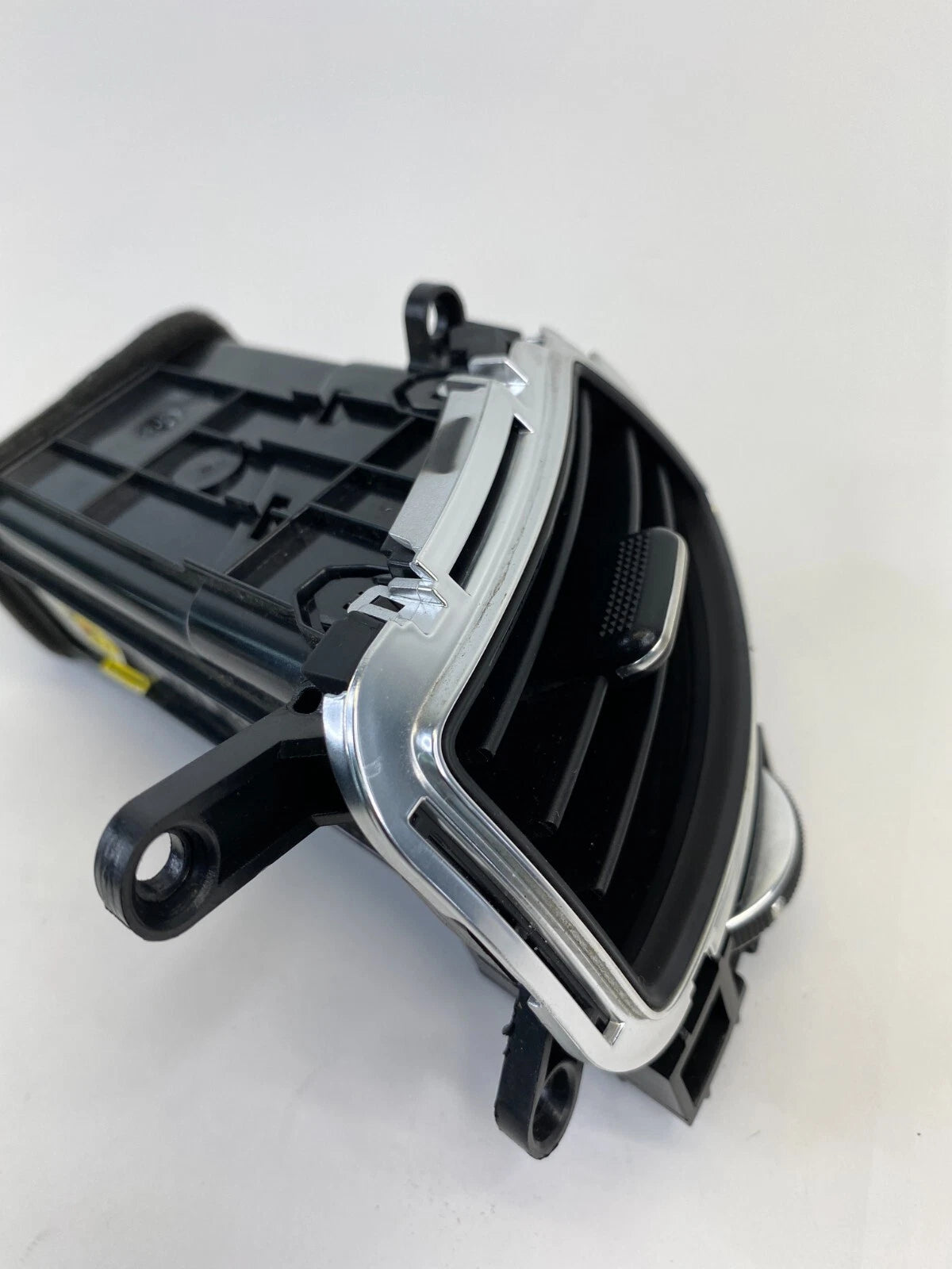 11-14 HYUNDAI SONATA REAR RIGHT CENTER CONSOLE AC AIR VENT HEATER OUTLE GRILL