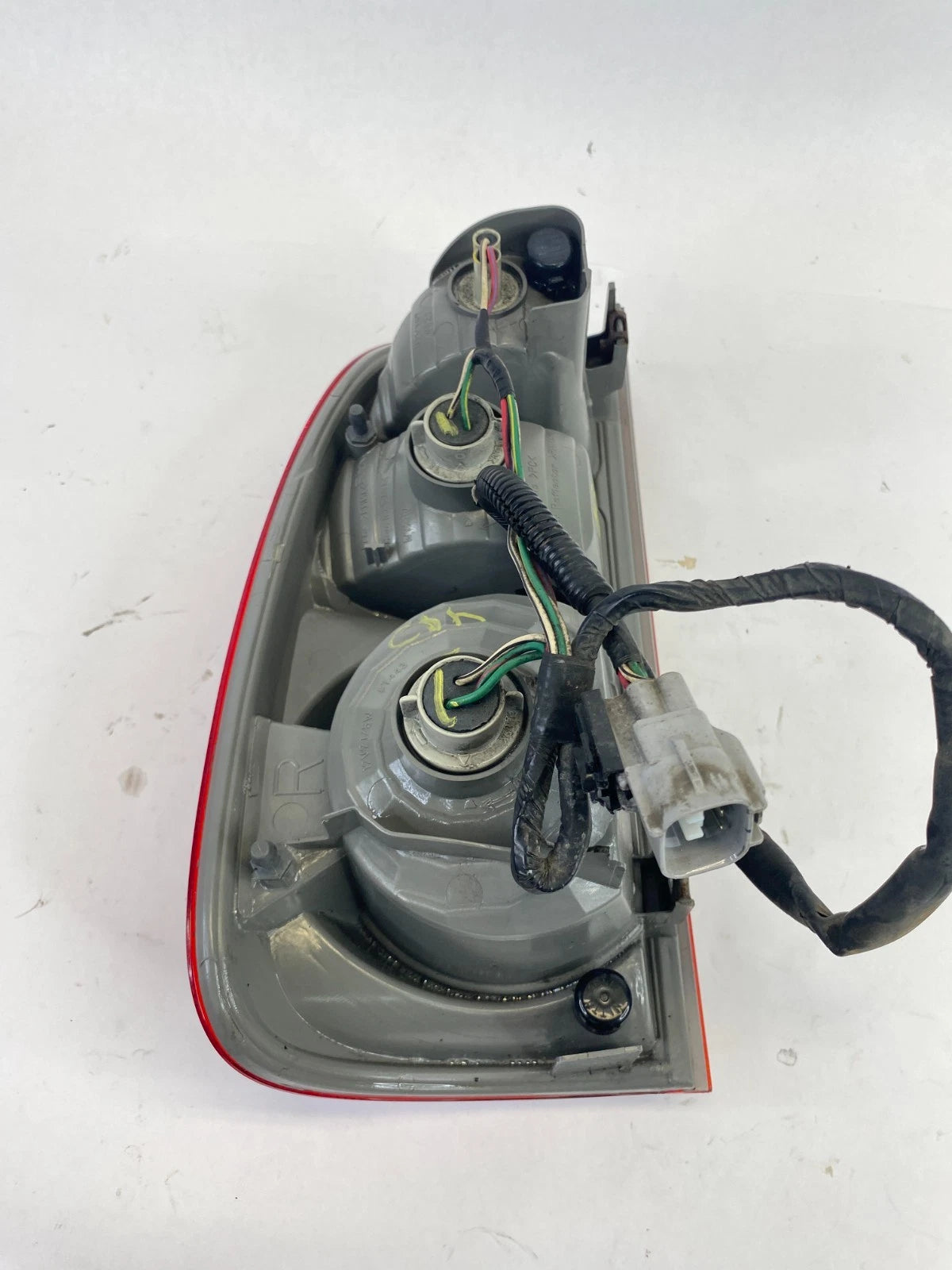 2005 2006 TOYOTA TUNDRA REAR RIGHT SIDE TAIL LIGHT TAILLIGHT ASSEMBLY OEM