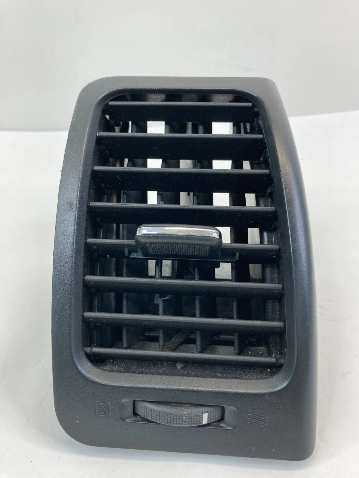 2007-2013 NISSAN ALTIMA FRONT RIGHT DASH A/C AIR VENT GRILLE RH 68760-JA00C OEM