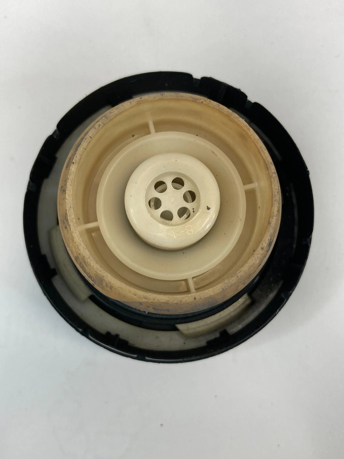1993 94 95 96 97 98 1999 LEXUS GS300 FUEL FILLER GAS TANK LID CAP COVER OEM