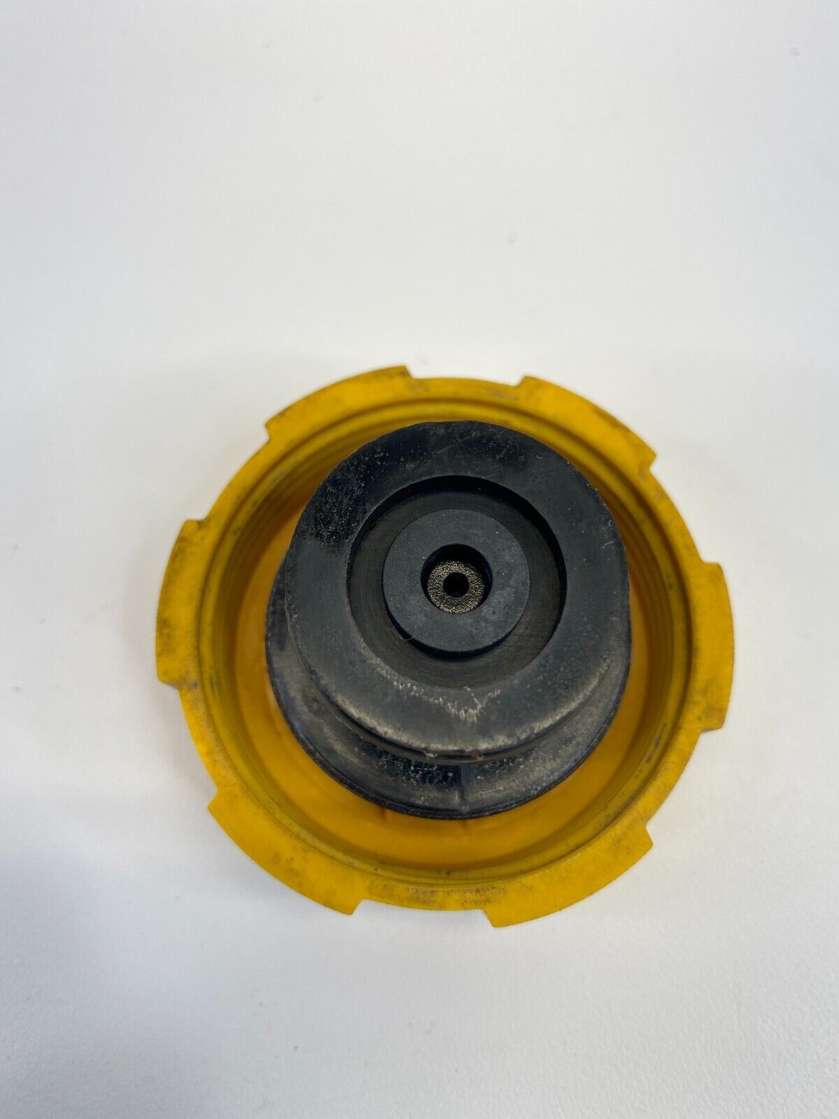 2003-2011 Saab 9-3 2.0L L4 Engine Coolant Overflow Bottle Reservoir Cap OEM