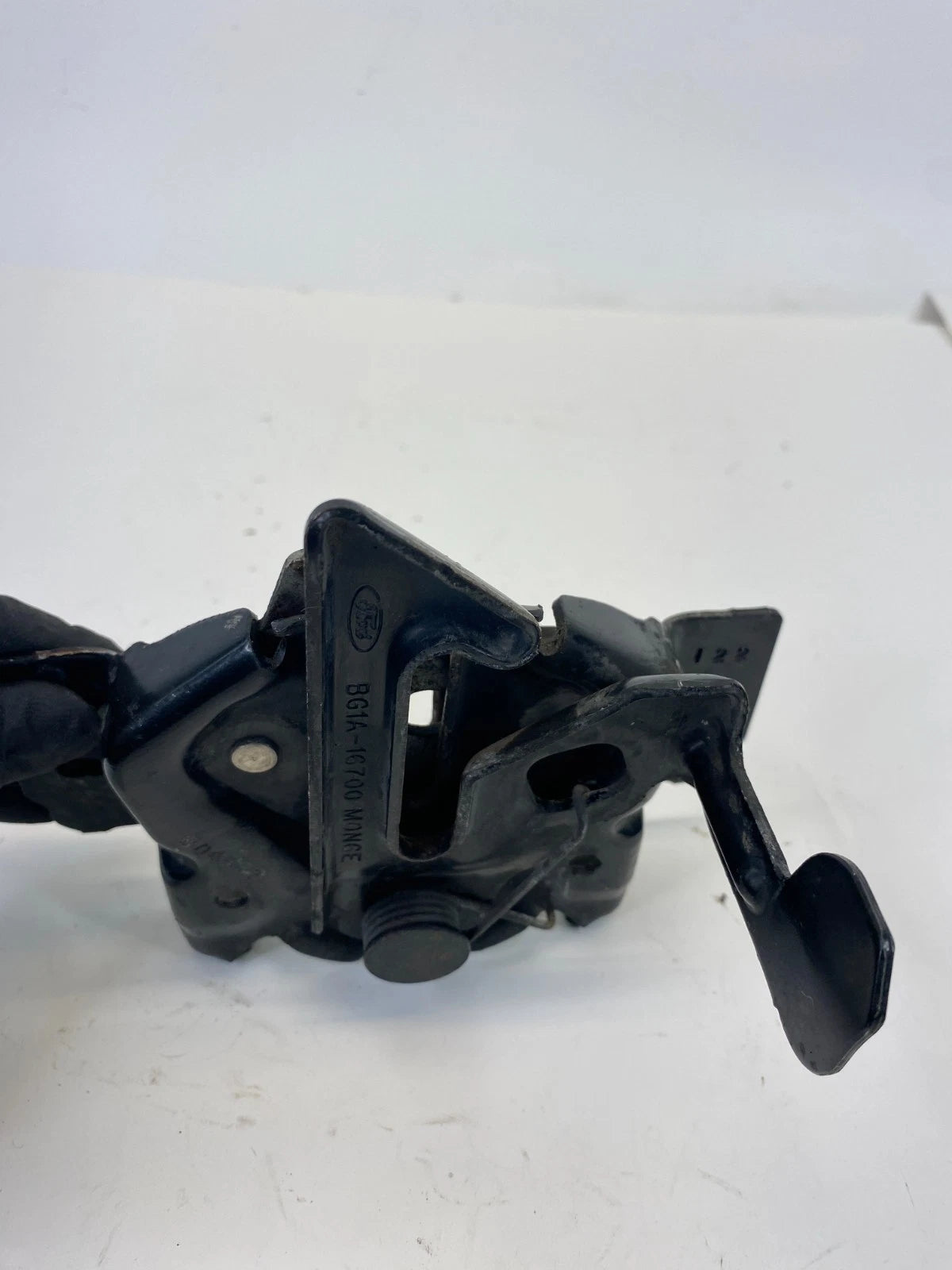 2013-2019 Ford Taurus Police Interceptor Seda Hood Latch Lock Release Actuator