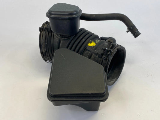 2015-2020 KIA SORENTO 3.3L AIR INTAKE HOSE DUCT RESONATOR ASSY OEM 28192-2W100