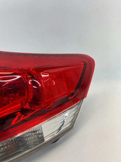 2009-2012 TOYOTA VENZA REAR RIGHT PASSENGER OUTER TAILLIGHT TAIL LIGHT LAMP OEM