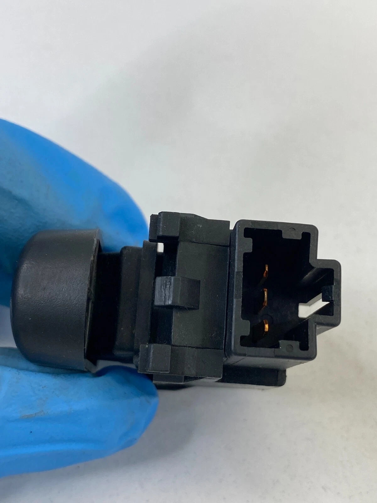 06-09 PONTIAC TORRENT 05-09 EQUINOX FRONT RIGHT SIDE DOOR LOCK CONTROL SWITCH