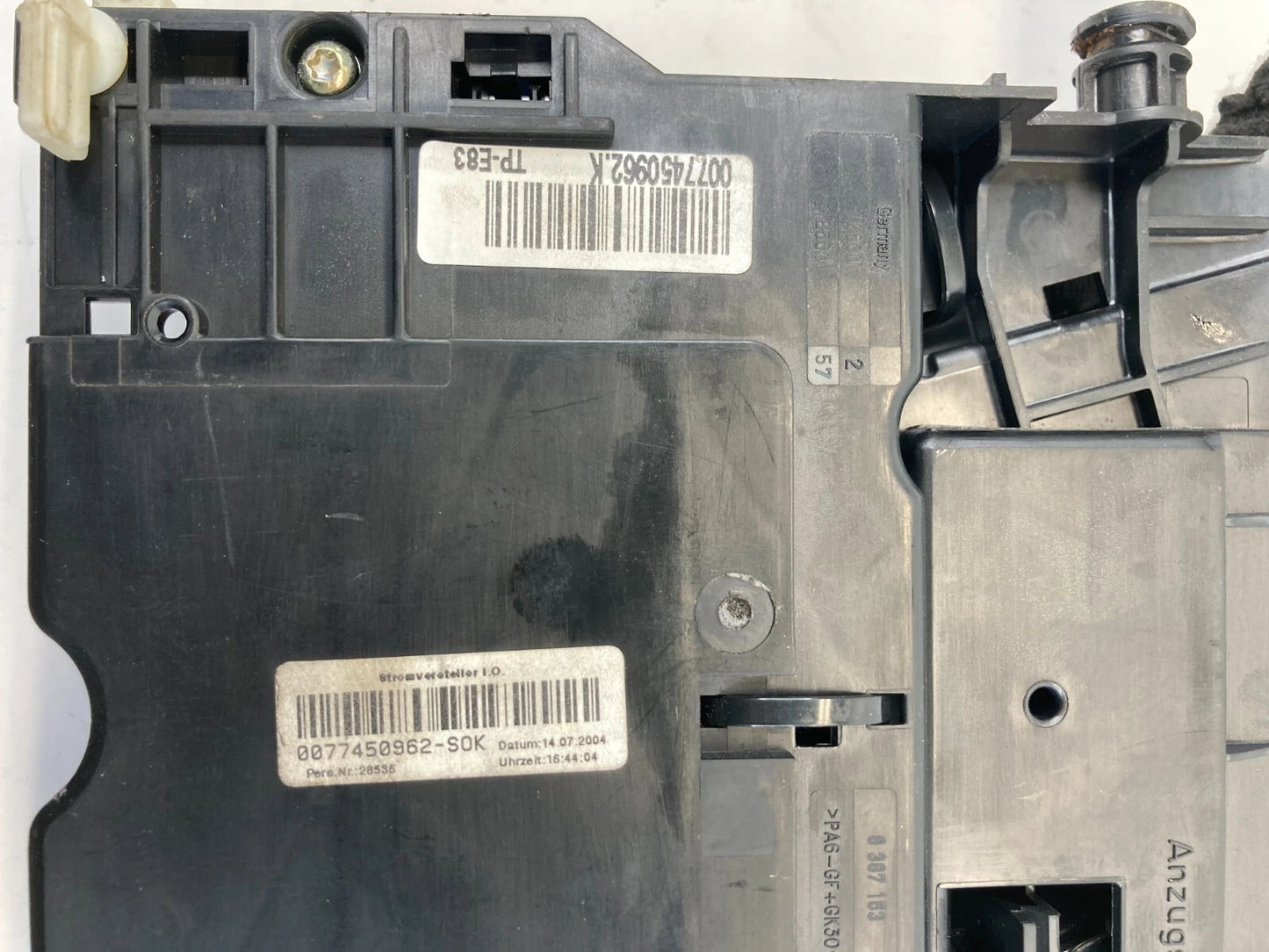 04-10 BMW X3 2.5L INTERIOR CABIN DASH FUSE BOX JUNCTION BLOCK MODULE OEM 8364540