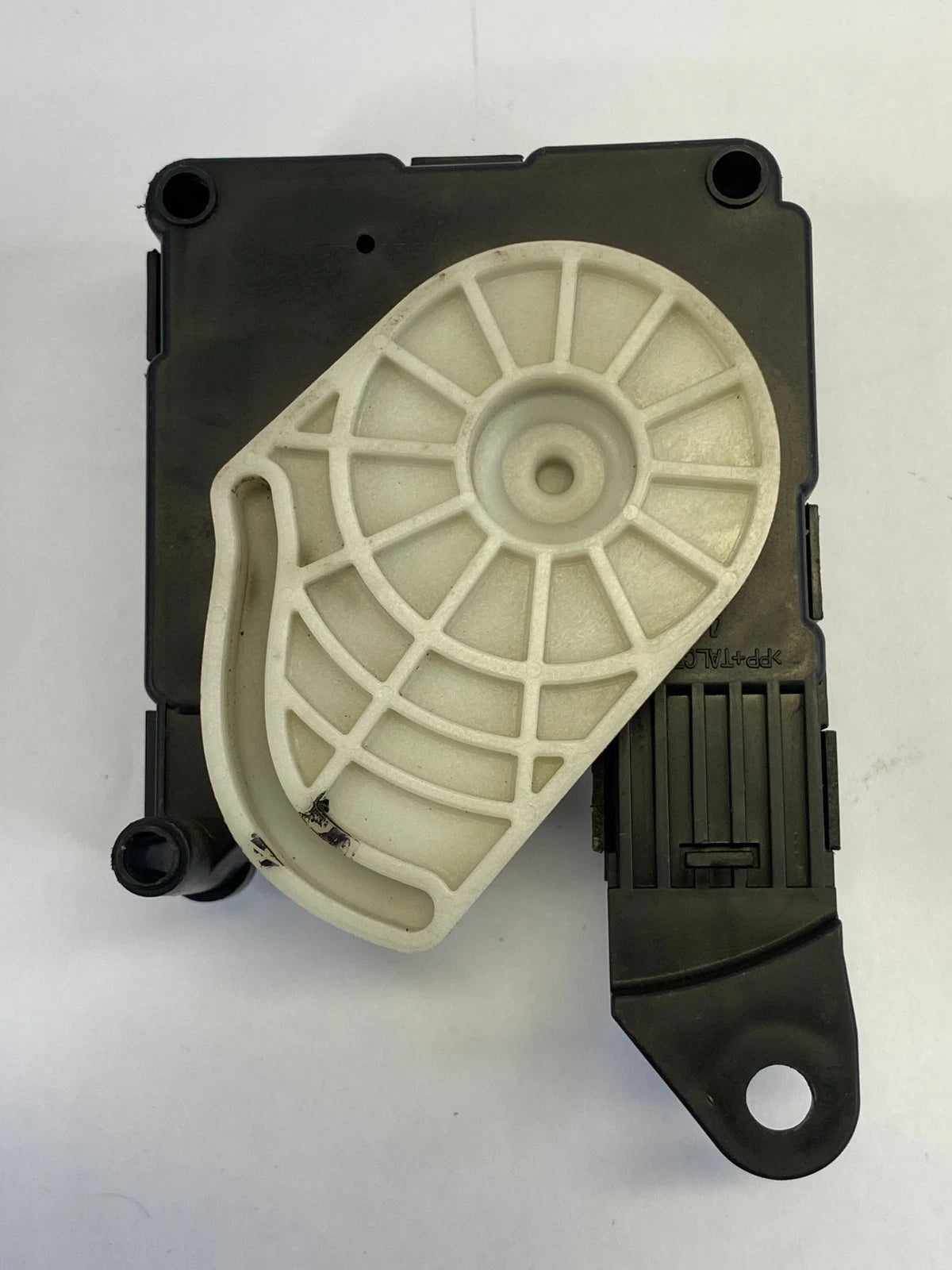 2002-2009 CHEVROLET TRAILBLAZER HVAC HEATER AIR BLEND DOOR ACTUATOR FLAP OEM