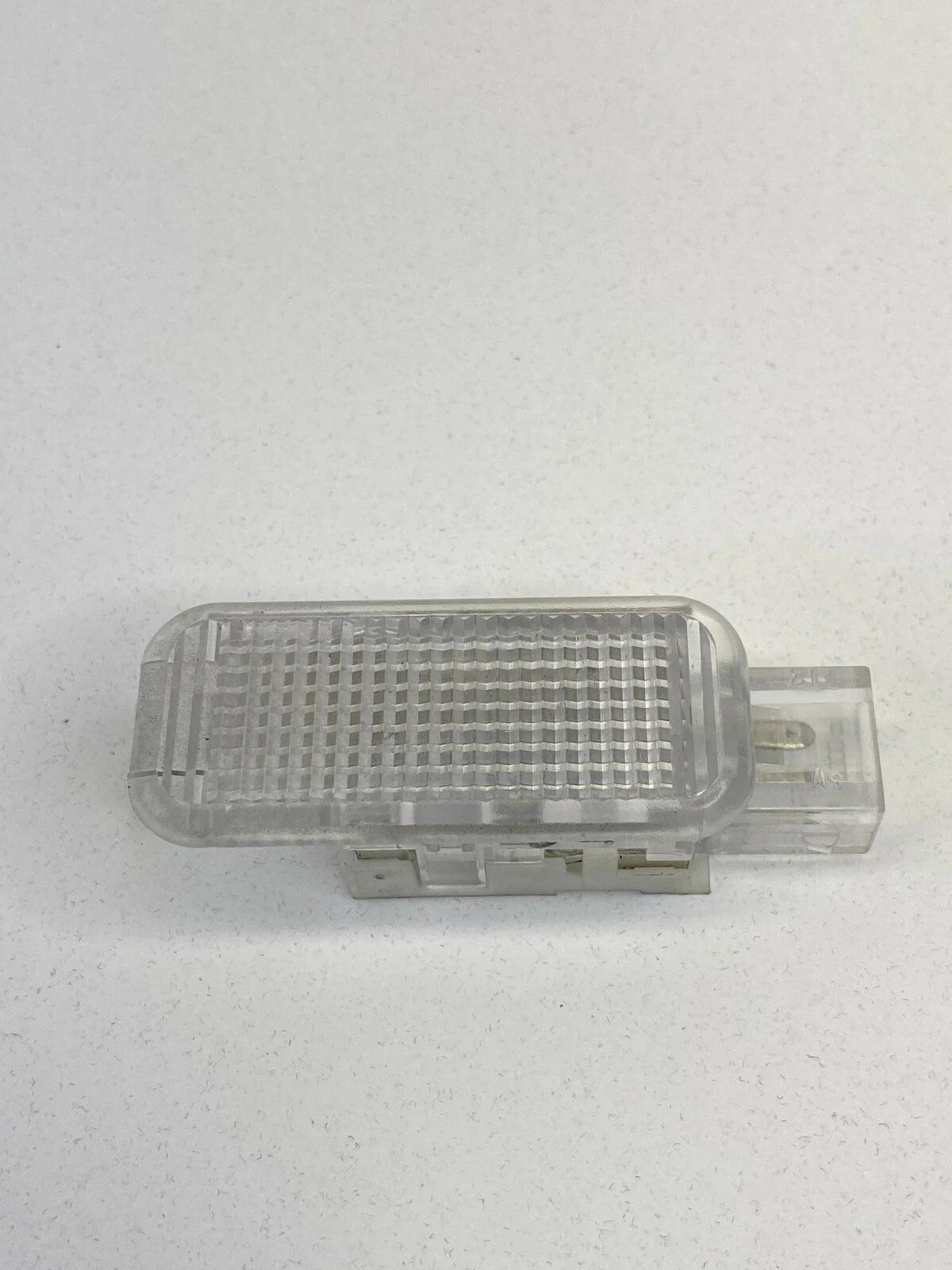 2006-2018 AUDI A6 REAR LEFT SIDE DOOR PANEL COURTESY LIGHT LAMP WHITE OEM