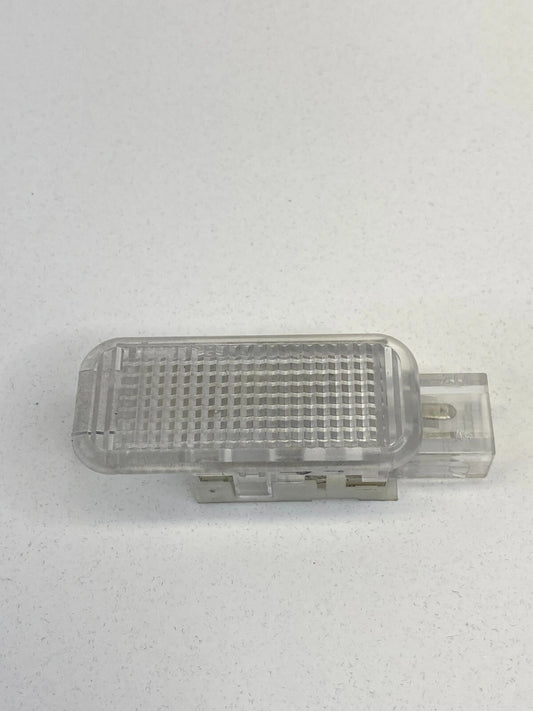 2006-2018 AUDI A6 REAR LEFT SIDE DOOR PANEL COURTESY LIGHT LAMP WHITE OEM