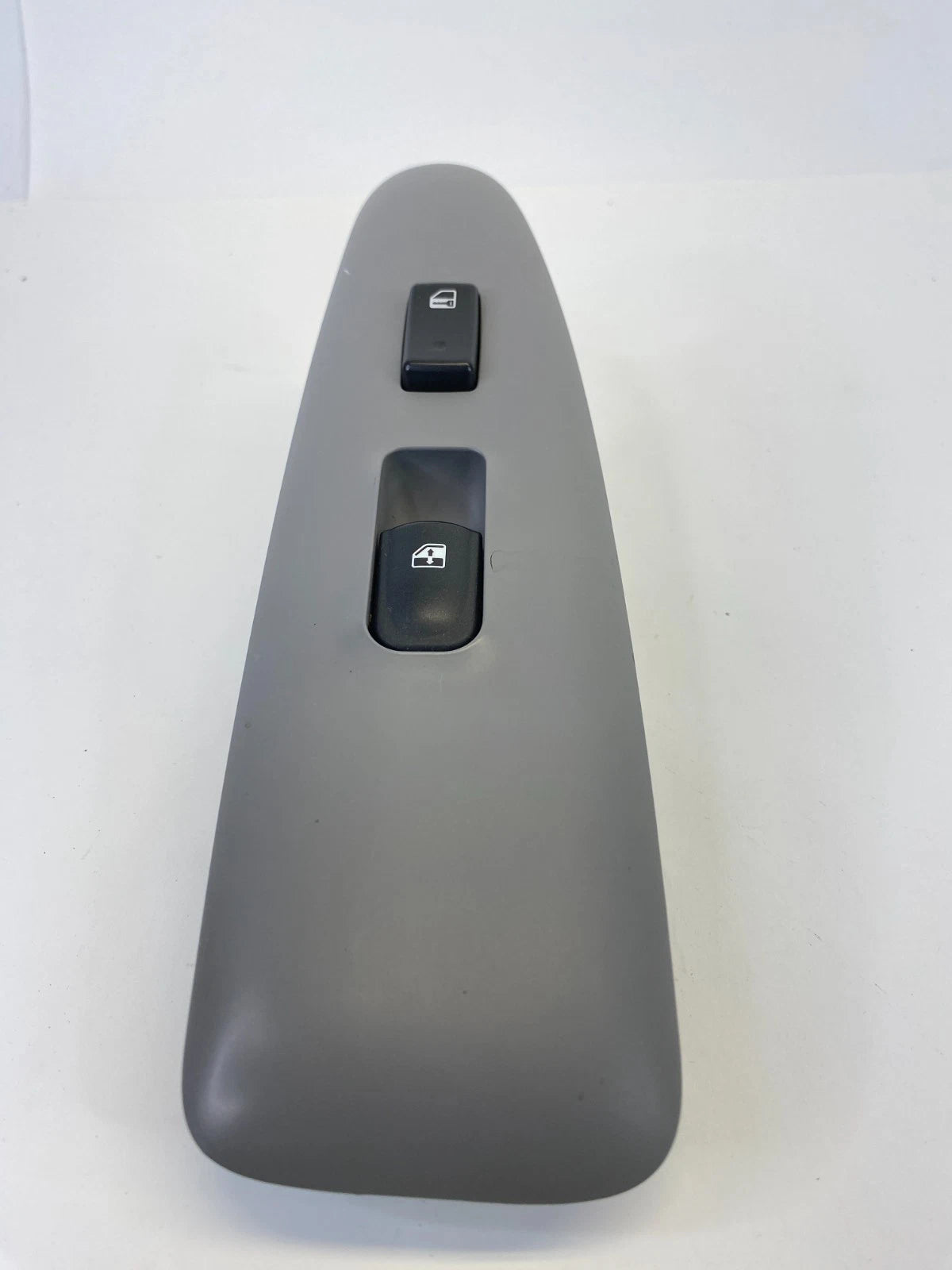 06-08 KIA OPTIMA FRONT RIGHT DOOR WINDOW CONTROL SWITCH W/ BEZEL 93575-26100S8