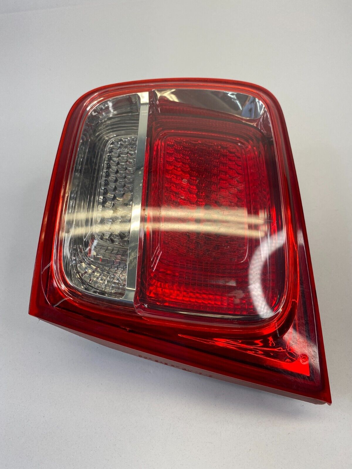 2013-2015 Chevy Malibu Sedan Right Passenger Tail Light Inner Taillight 22907312