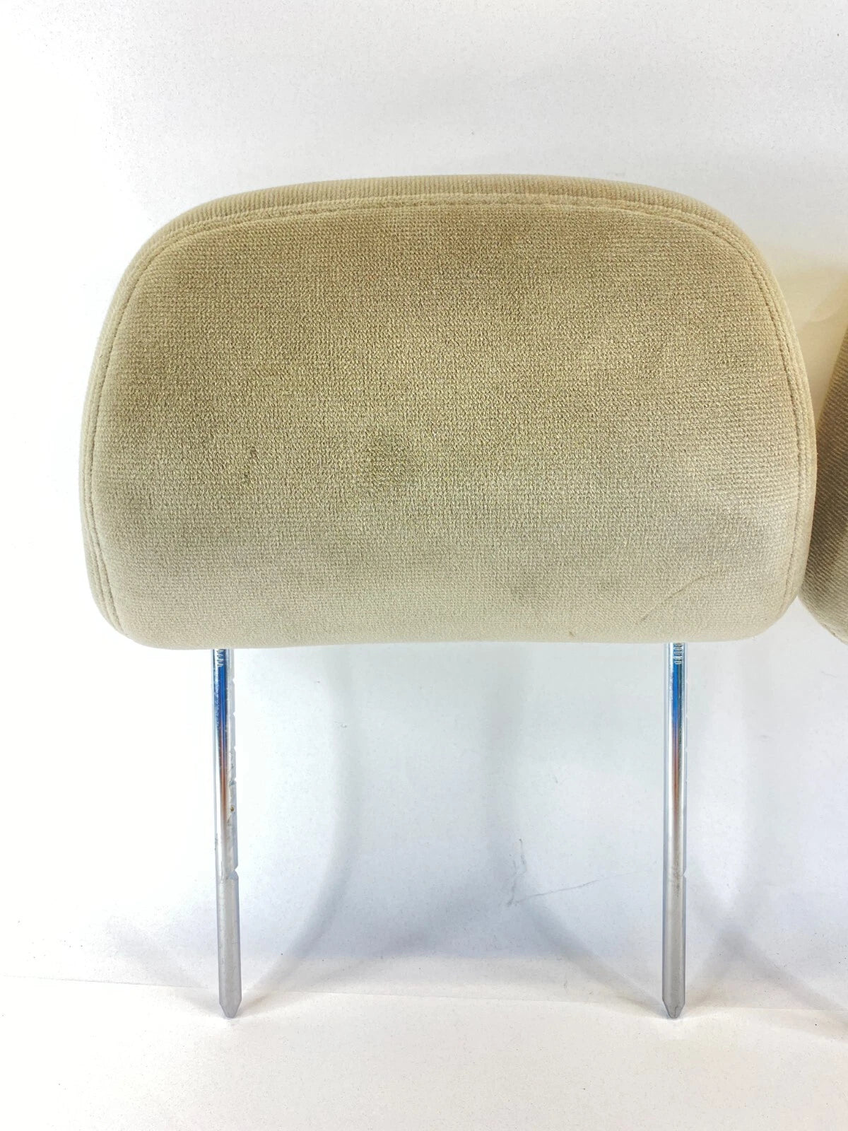 2000-2005 CHEVY IMPALA FRONT SEAT HEADREST HEAD REST PAIR SET LEFT & RIGHT
