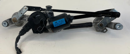 12-17 Hyundai Accent Front Windshield Wiper Linkage & Wiper Motor 98110-1R000