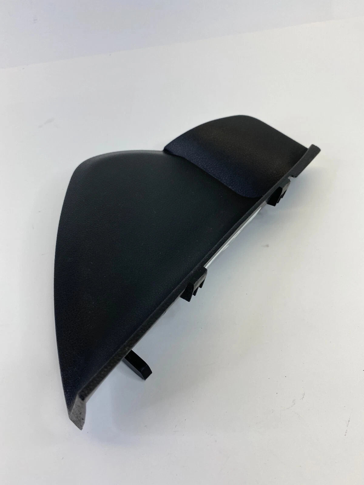 2006-2011 MERCEDES-BENZ ML 350 DASH RIGHT SIDE END CAP TRIM COVER A1646800439