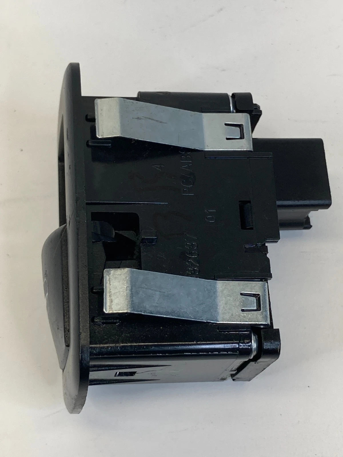 12-16 TOWN & COUNTRY REAR RIGHT SIDE DOOR WINDOW CONTROL SWITCH 68110869AA OEM
