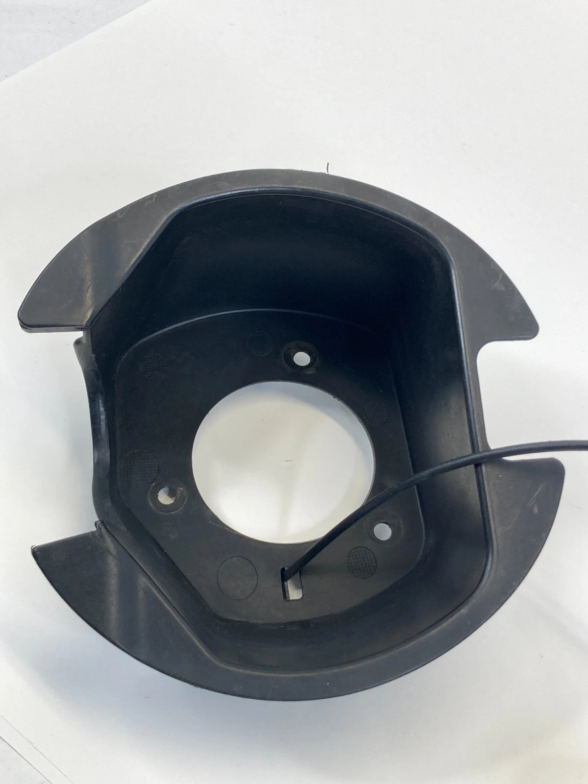 2009-2017 Chevrolet Traverse Fuel Tank Filler Gas Cap Top Cover & Housing OEM