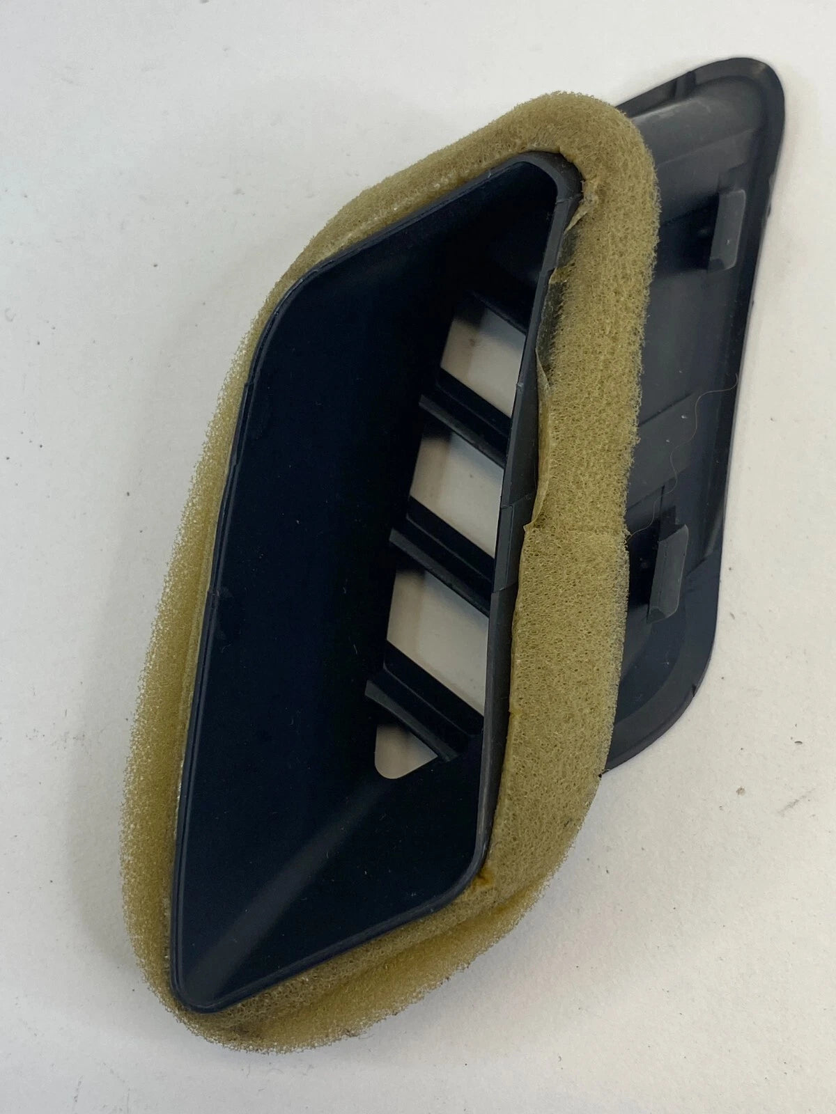 2008-2013 NISSAN ROGUE DASH FRONT LEFT SIDE A/C VENT DEFROST GRILL OUTLET OEM