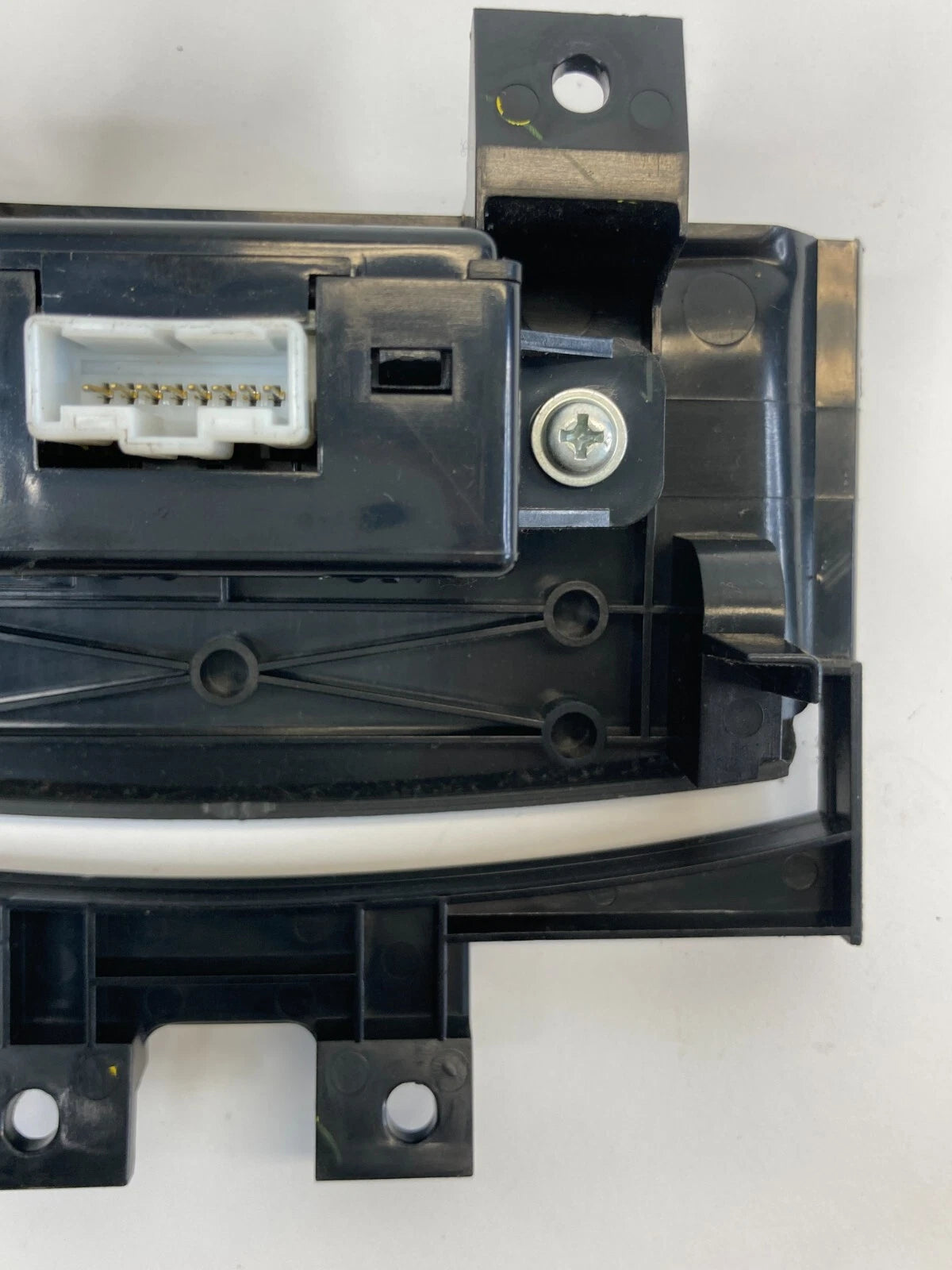 2009 2010 NISSAN MURANO CENTER CONSOLE CONNECTOR AUX JACK HANDLE SWITCH OEM