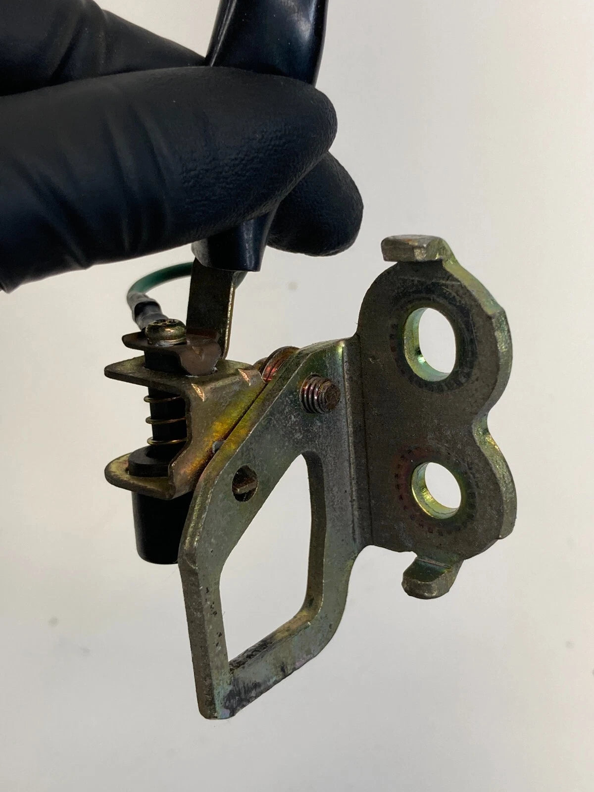 1997-2001 TOYOTA CAMRY SEDAN REAR TRUNK LOCK LATCH ACTUATOR ASSEMBLY OEM