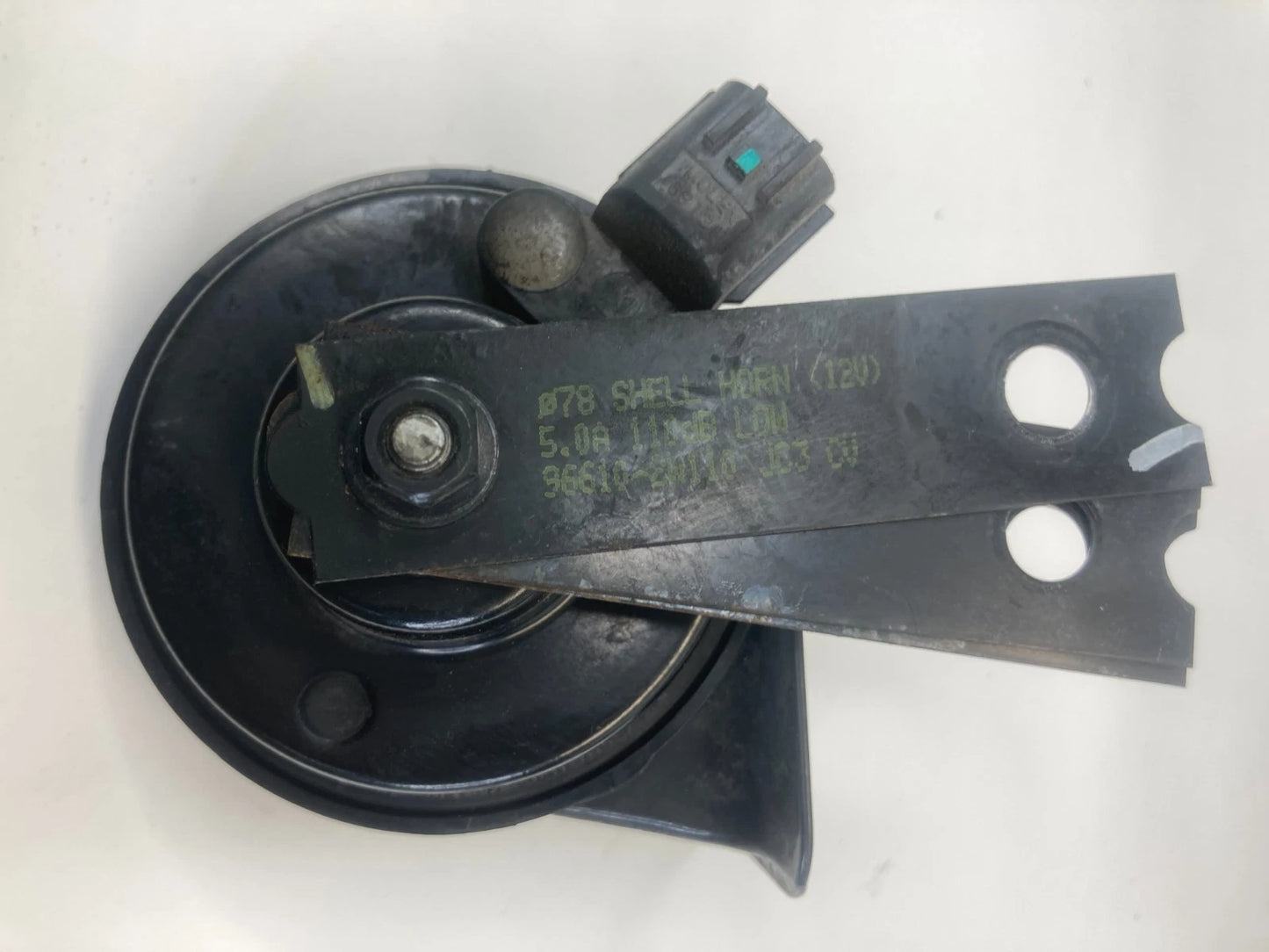 2013-2019 HYUNDAI SANTA FE LOW NOTE HORN ALARM SIREN SIGNAL 96610-2W110 OEM